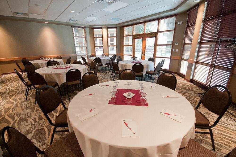 Canad Inns Destination Centre Windsor Park Winnipeg Esterno foto