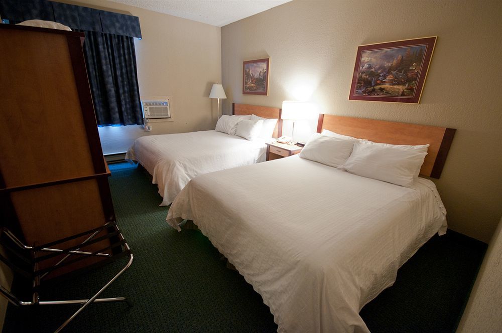 Canad Inns Destination Centre Windsor Park Winnipeg Esterno foto